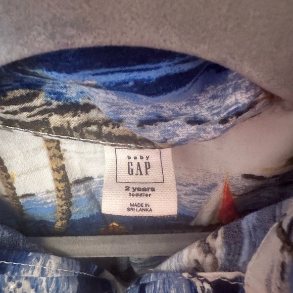 Toddler Boys Hawaiian print button down shirt - Picture 3 of 3